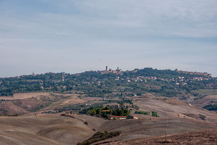 motivazioni trekking urbano a piedi